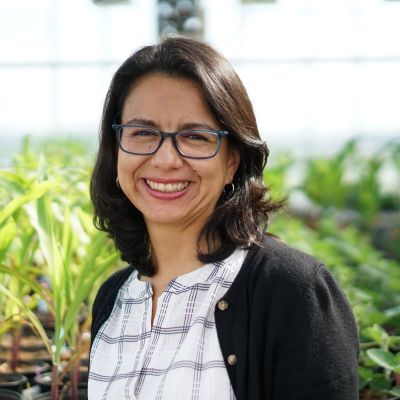 Neissa P_Headshot_400x